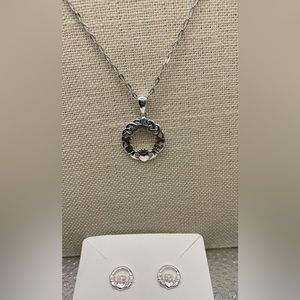 Claddagh Set earrings and necklace